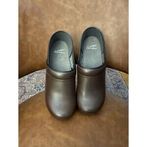 Dansko Professional Brown Leather Clogs – Size 38  – Comfort Work Shoes